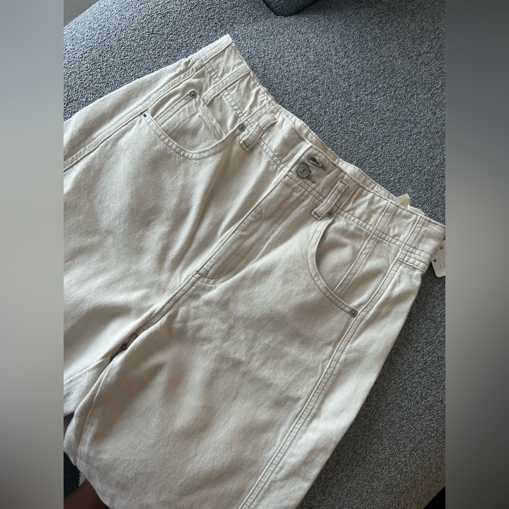 NWT FREE PEOPLE We The Free Aster Straight
Leg Jeans / Cream - Picture 9 of 9